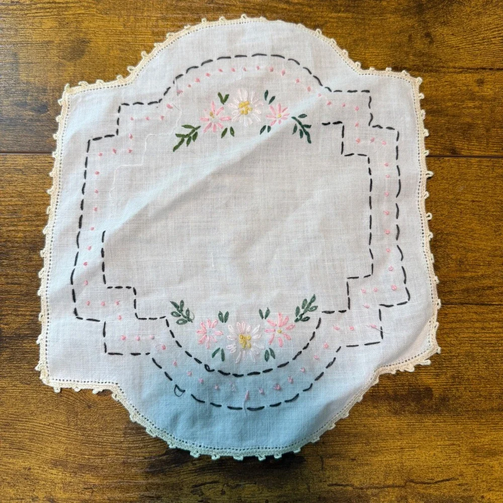 2 Vtg Hand Embroidered Linen Doily Handkerchief Floral Crochet Lace Trim Cottage